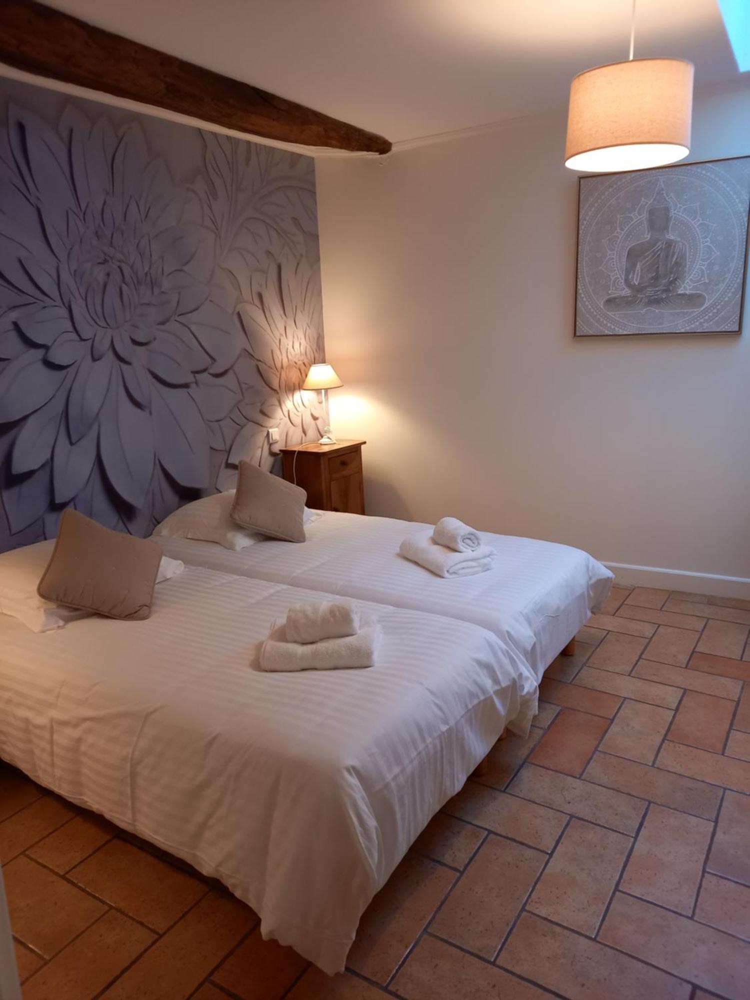 Hotel De La Halle Nolay  Bagian luar foto